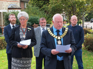 Reading of the Proclamation of Accession of King Charles III, 11th September 2022 - click photo for more